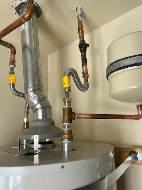 Water heater installation and plumbing repair in Solana Beach